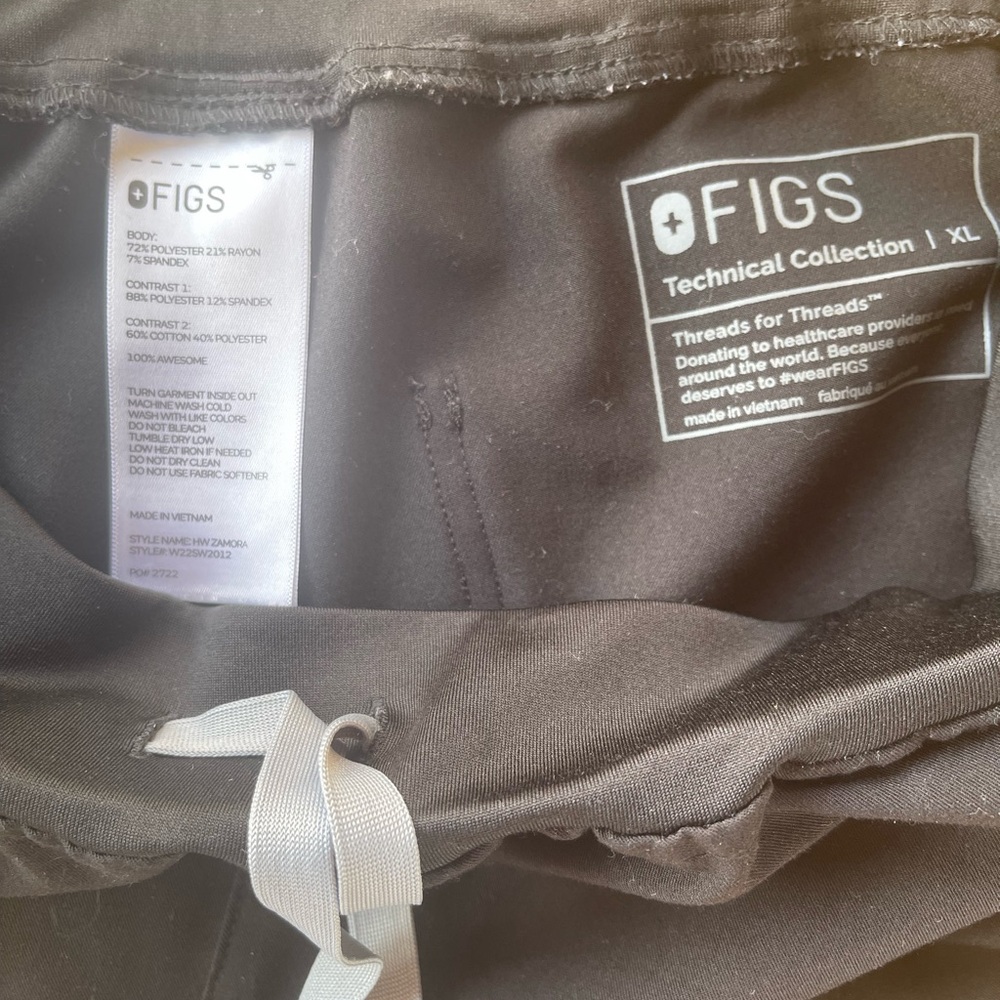 Figs black jogger scrub pants